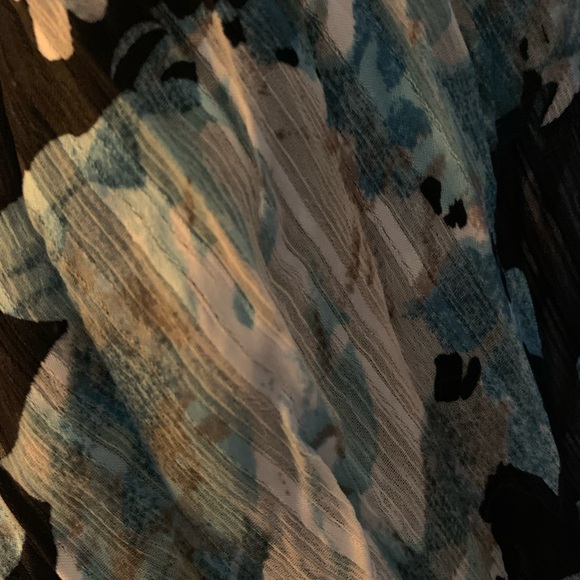 Ricki’s Ruffled Blouse with Camisole - Picture 6 of 6